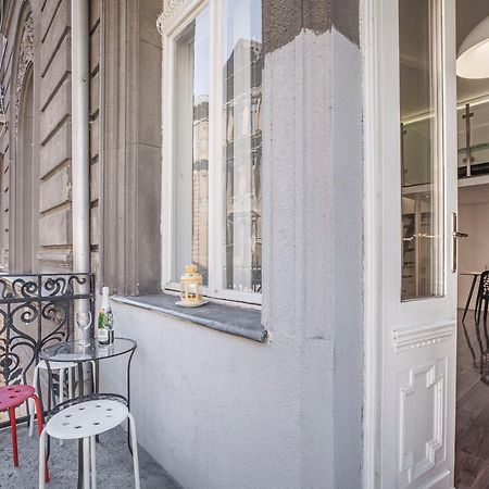 Luxury Art Deco Flat / Big Balcony Apartment Budapest Exterior photo